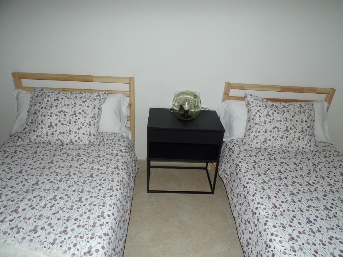 Apartamento Piscina Viena Roses Exterior foto