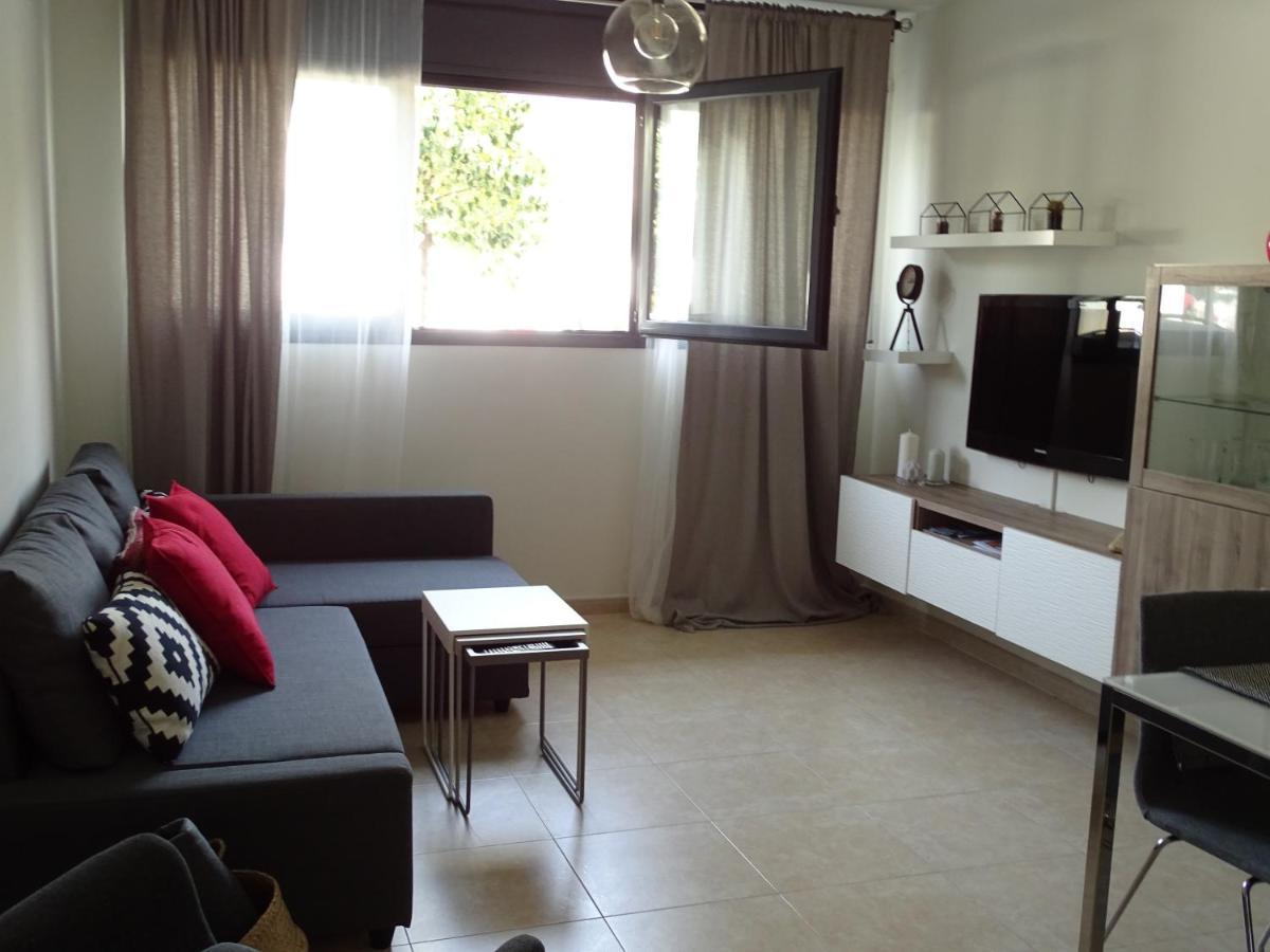 Apartamento Piscina Viena Roses Exterior foto