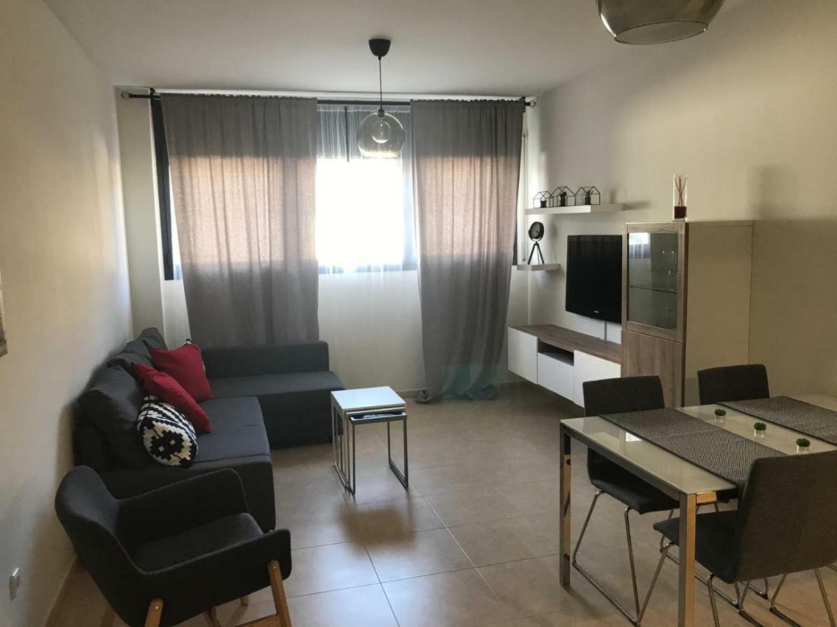 Apartamento Piscina Viena Roses Exterior foto